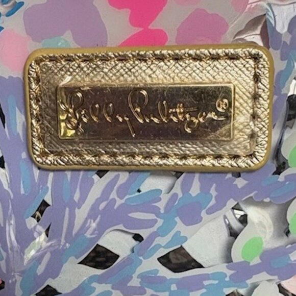 Lilly Pulitzer Beach Day Water Resistant Vinyl Pouch - Splendor in the Sand - Picture 5 of 6
